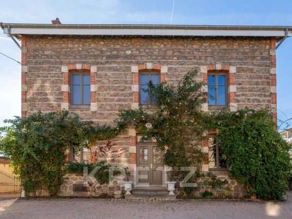 Maison de Maître rénovée au coeur de Saint-Rambert