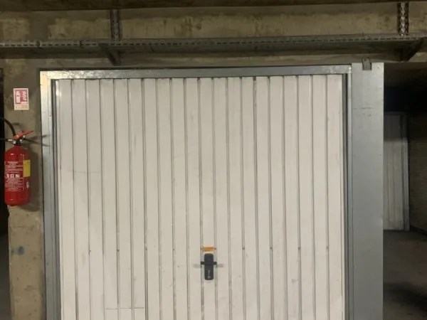 Loue parking 11m²