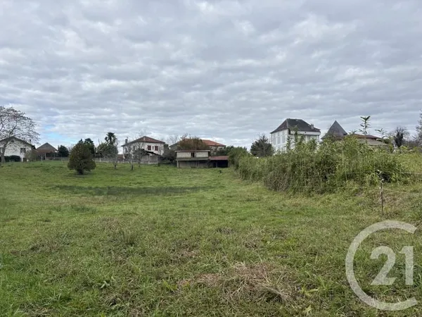 Terrain 1826 m²