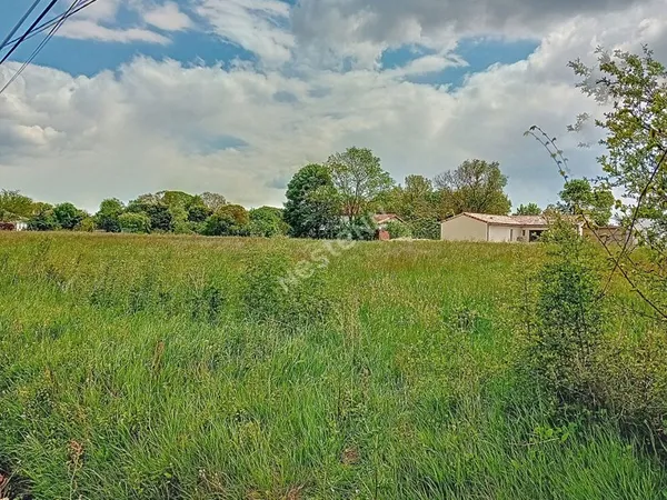 A VENDRE Terrain 1095 m2, non viabilisé - Fontenilles (31470)