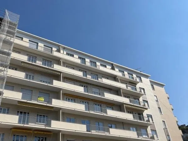 T3 VIENNE CENTRE AVEC BALCON ET CAVE