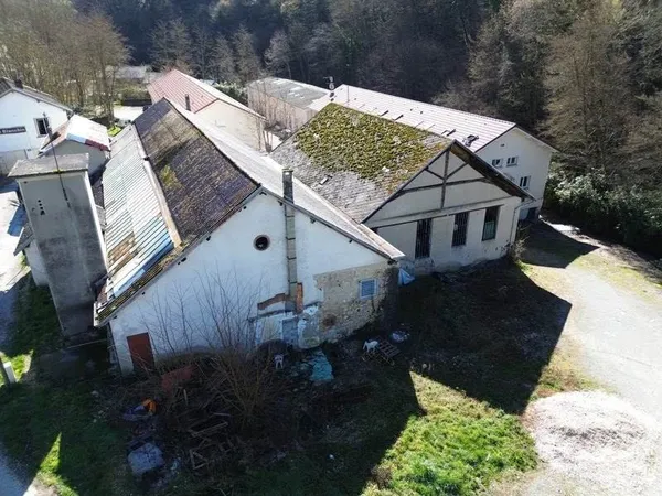 Local 770 m²
