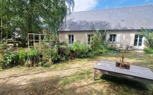 Pavillon 175 m² - 8 pièces - 5 chambres sur terrain de 3600 m²