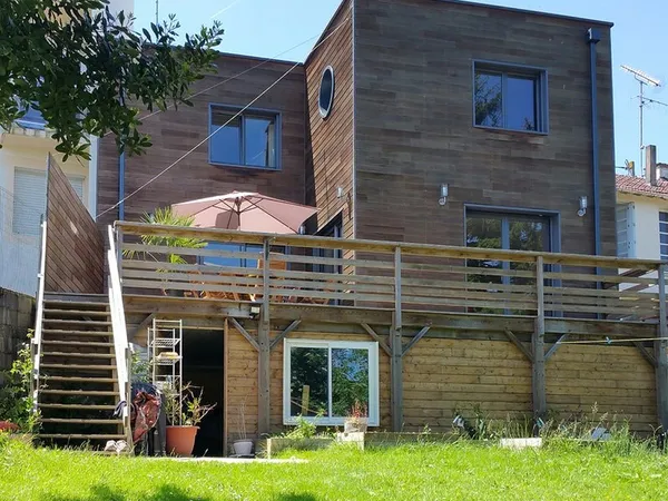 Maison d'architecte à côté du parc Rivoli