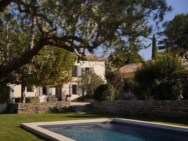 Maison à vendre Bastide composée de 5 suites avec piscine sur terrain attenant de près d'un hectare 