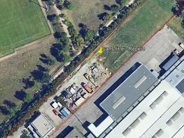 Maison RDC + ETAGE sur terrain de 3250 m²
