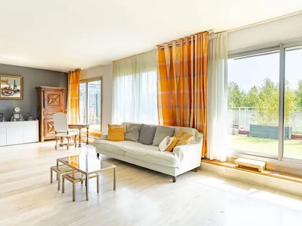Appartement 5 pièces 144 m²