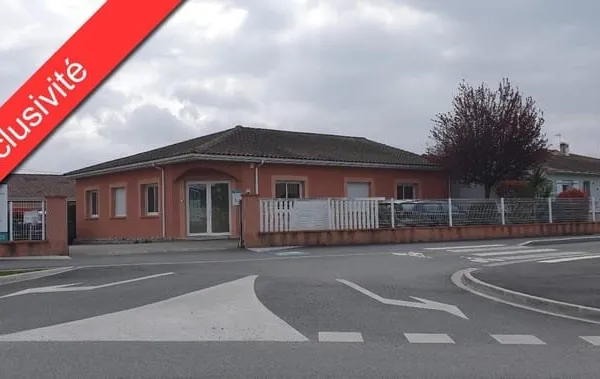 Local professionnel 9 pièces 170 m²