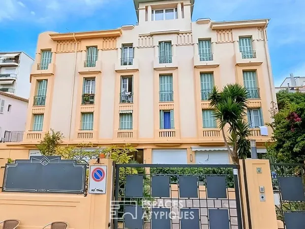 Appartement 3 pièces en rez-de-jardin design au coeur de l'esprit Gambetta