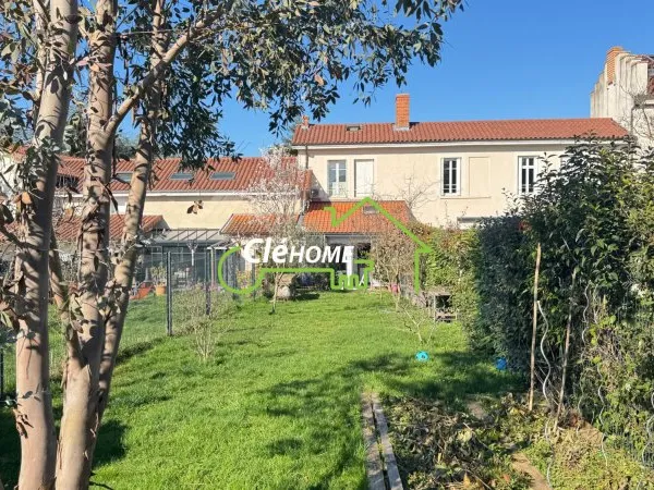 Unique à LENTILLY