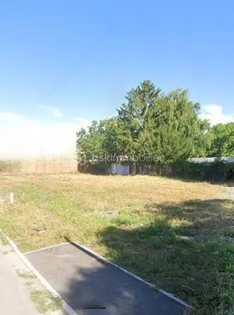 Terrain 487 m²