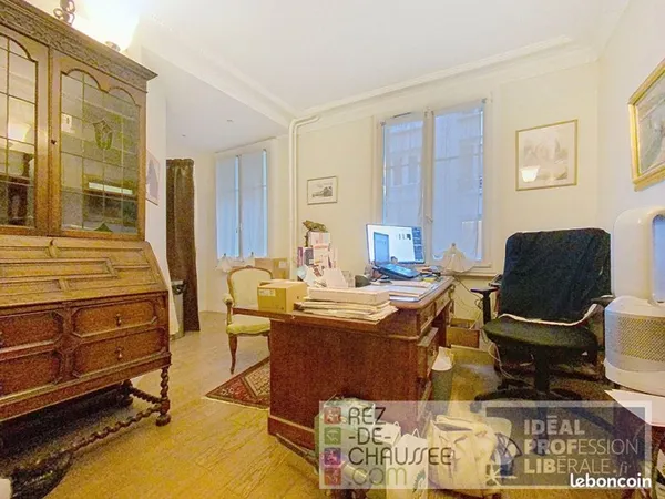 Bureaux 48 m² PARIS