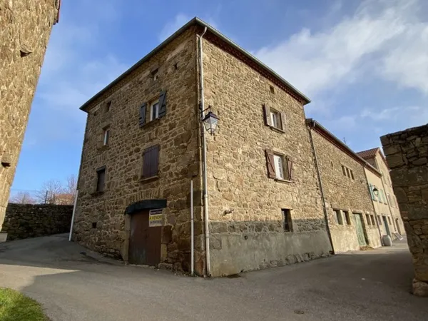 Le Monestier, Vallée de la Vocance - Maison en pierre avec