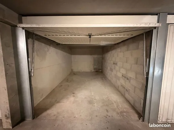 Parking/box 15 m² LA CIOTAT