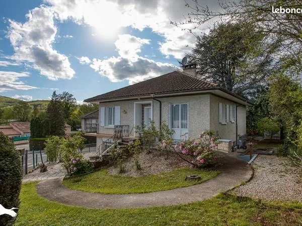 Maison 7 pièces 160 m²