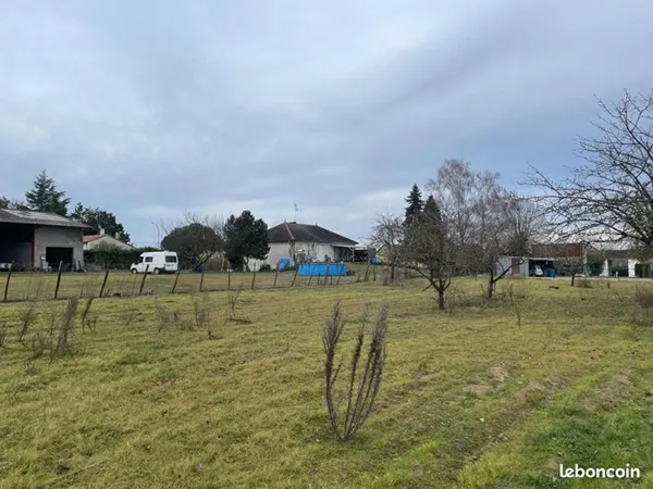Terrain 851 m² Lencloitre