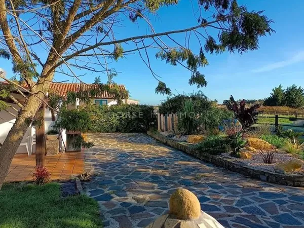 Maison 15 pièces 270 m²