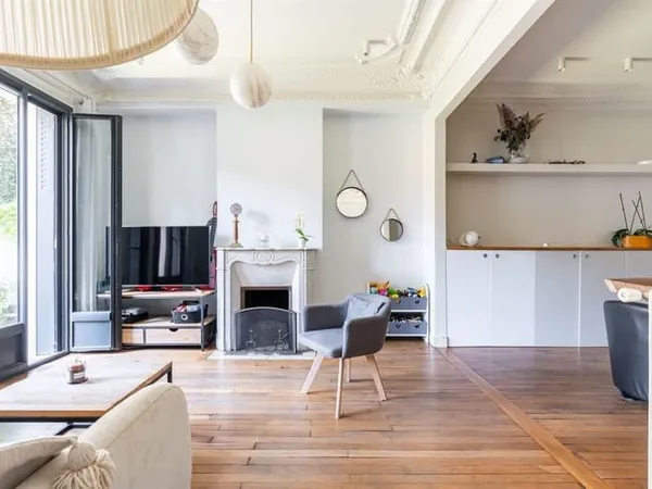 Elya - Maison Familiale avec cour/terrasse et stationnement