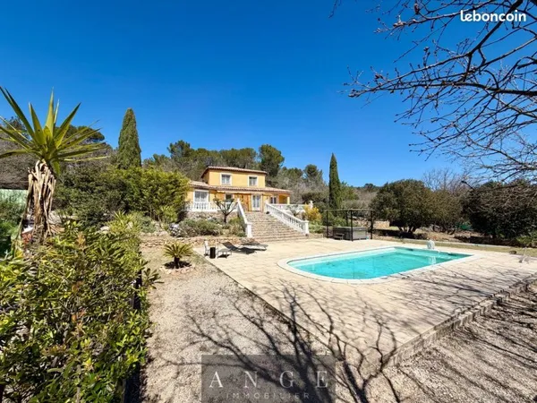 Villa 5 pièces 168 m²
