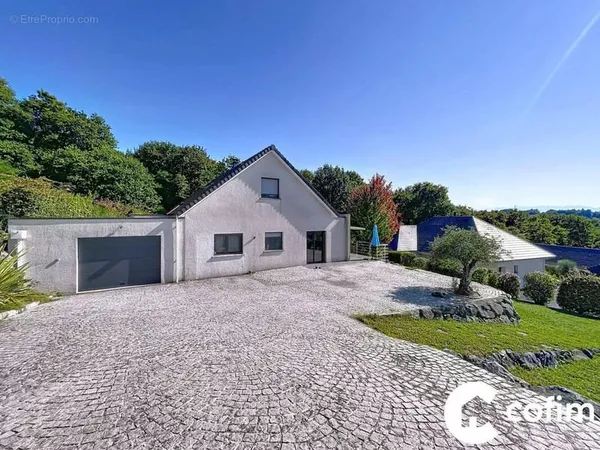 Maison 7 pièces 180 m²