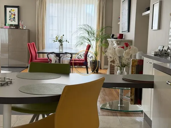 Appartement T5 de 145 m2 Secteur Gare / Visitation avec ga