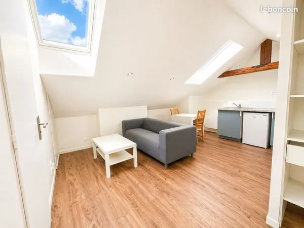 Studio meublé - 27m² - Centre-ville - Disponible immédiatement