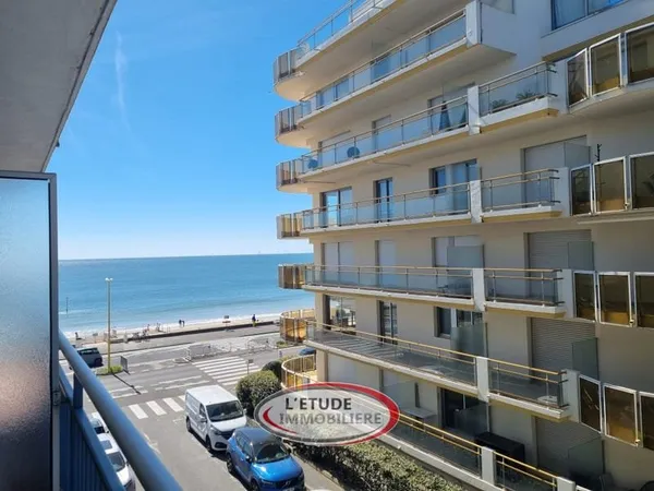 Vue mer latérale - Grand T2 de 50m2 proche Aquabaule