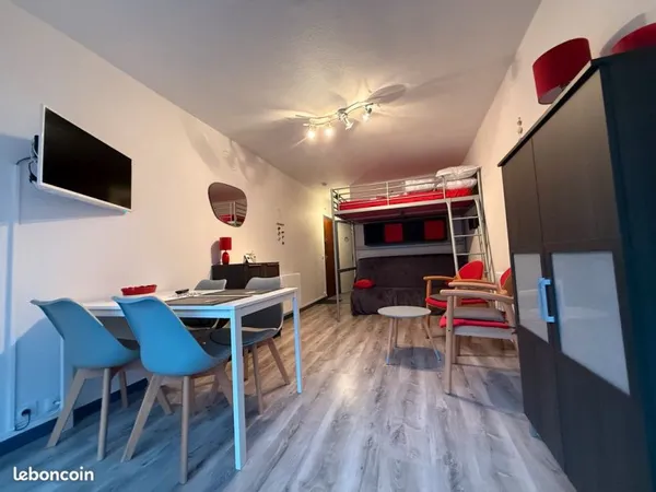 Appartement meublé parking + terrasse