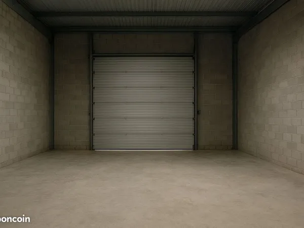 Local 128 m² - Idéal stockage ou activité artisanale