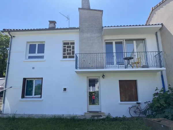 Grande maison lumineuse