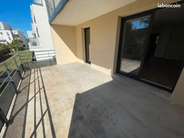 COMPIEGNE Superbe T3 avec grande terrasse