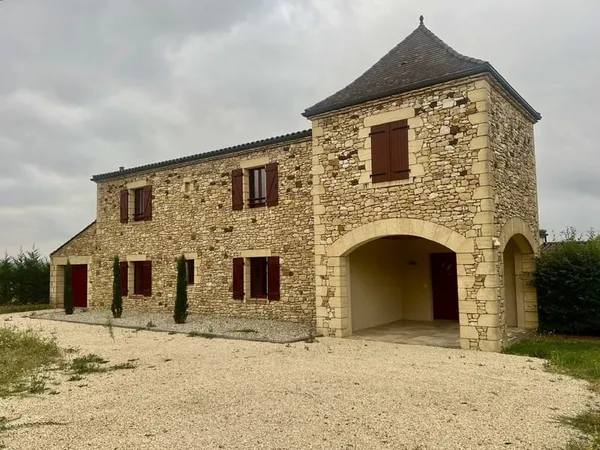 Maison 6 pièces 252 m²