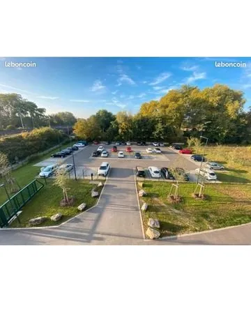 Place de parking montagne verte (secret garden)