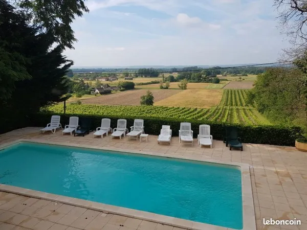 Dordogne Bergeracois- Maison F5 sur terrain boisé, piscine 11ml avec vue panoramique