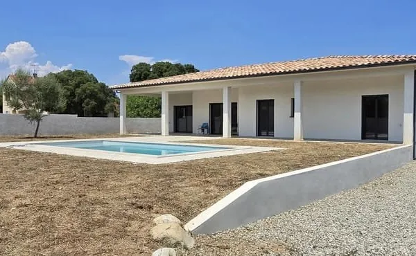 Très belle villa moderne T5 / piscine