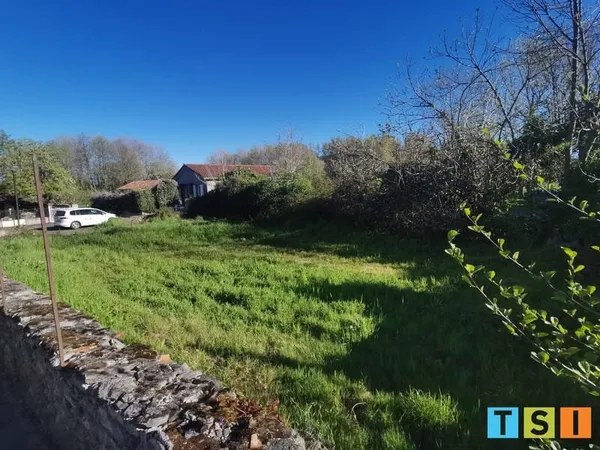 Terrain à bâtir Vente Loures-Barousse  340m² 14000€