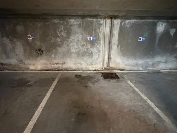 Places de parking sous terrain - centre cannes