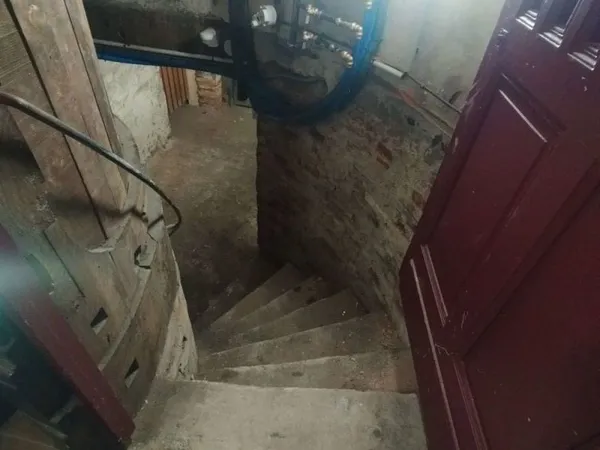 Cave 4,6 m², rue Raymond IV (proche rue Bayard, place Jeanne