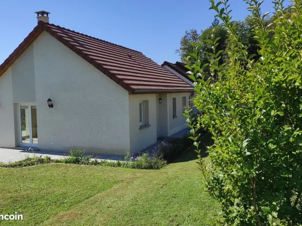 Maison 75 m2 sur terrain de 515 m2 à Montfaucon