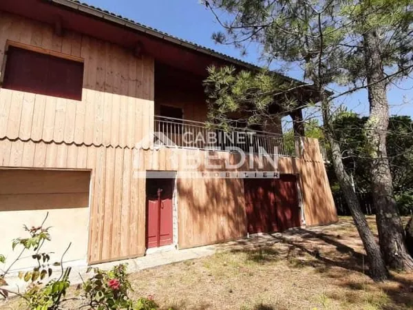 Maison 8 pièces 205 m²