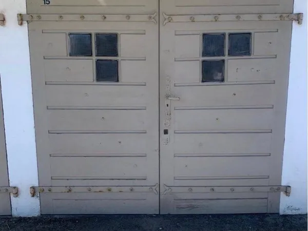 Parking 13 m²
