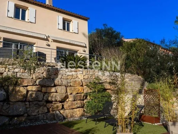 Maison 6 pièces 117 m²