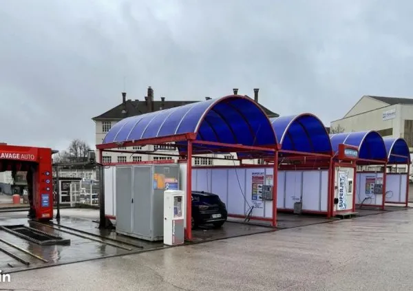 Centre de lavage rénové - Mandat exclusif numéro 76
