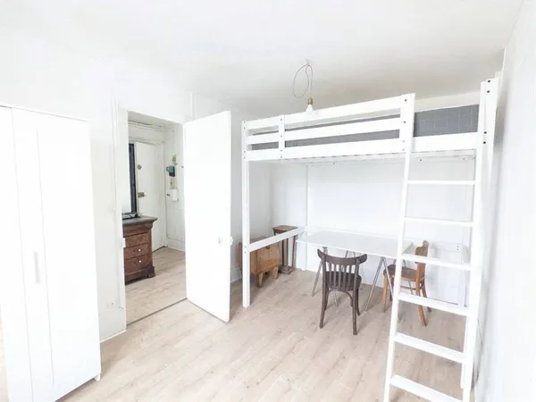 Studio 1 pièce 22 m²