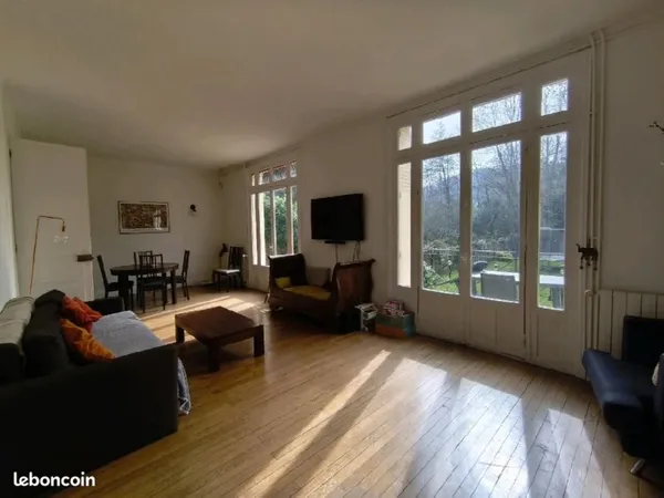 Propriété 7 pièces 206 m²