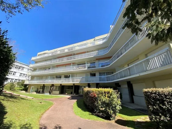 Appartement 3 pièces lumineux au dernier étage à Royan - Parc