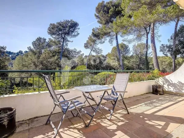 Villa rénovée dans un domaine fermé - Royal Mougins Golf