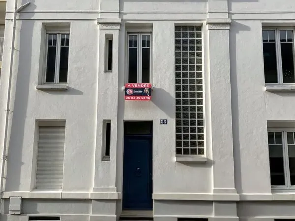 Exclusivité ! Reims rue des moissons, maison familiale de charme, 6 chambres, jardin, garage