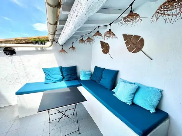 Maison de village entièrement rénovée avec 3 chambres et une jolie terrasse