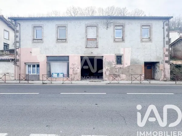Vente garage 145 m²